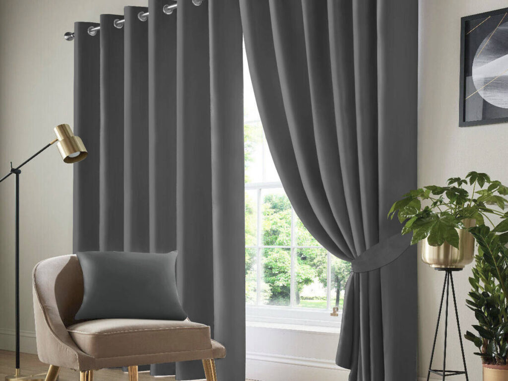 Different Types of Curtains for Offices in Dubai: A Complete Guide 2 Blackout Curtains