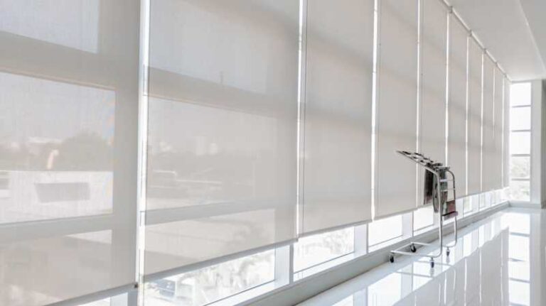 roller blinds for your dubai office